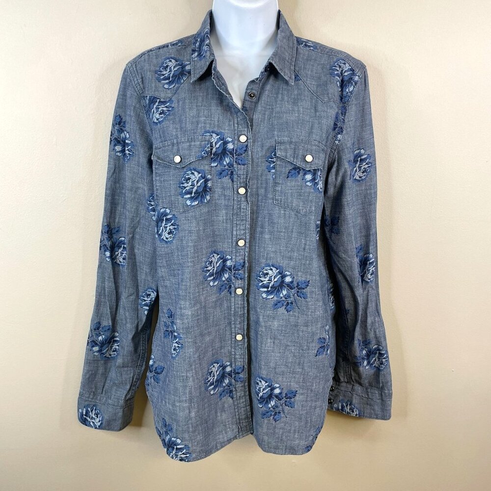 Gap 1969 Cowgirl Floral Chambray Pearl Snap Top Size M Country Western Rodeo - Picture 1 of 13